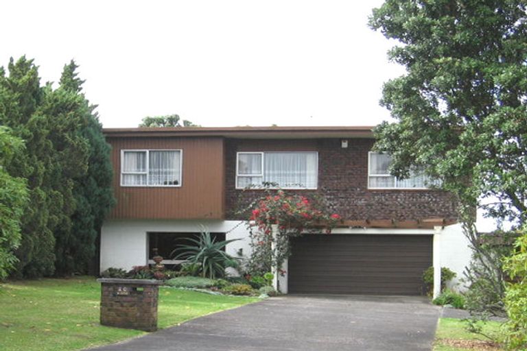 Photo of property in 20 Colwill Road, Massey, Auckland, 0614
