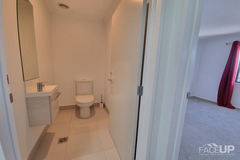 Photo of property in 24 Mapou Road, Hobsonville, Auckland, 0616