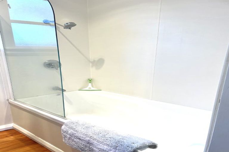 Photo of property in 33 Benares Street, Khandallah, Wellington, 6035