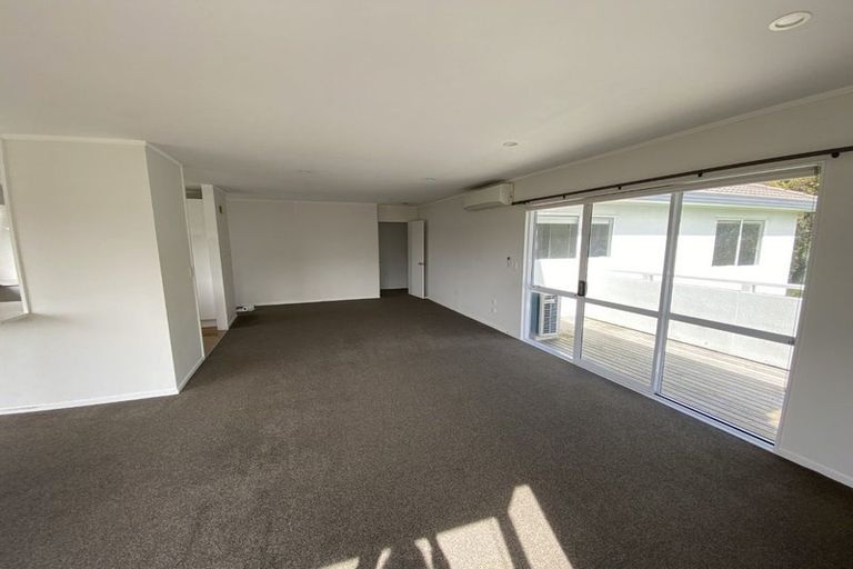 Photo of property in 12 Alice Place, Hillcrest, Auckland, 0627