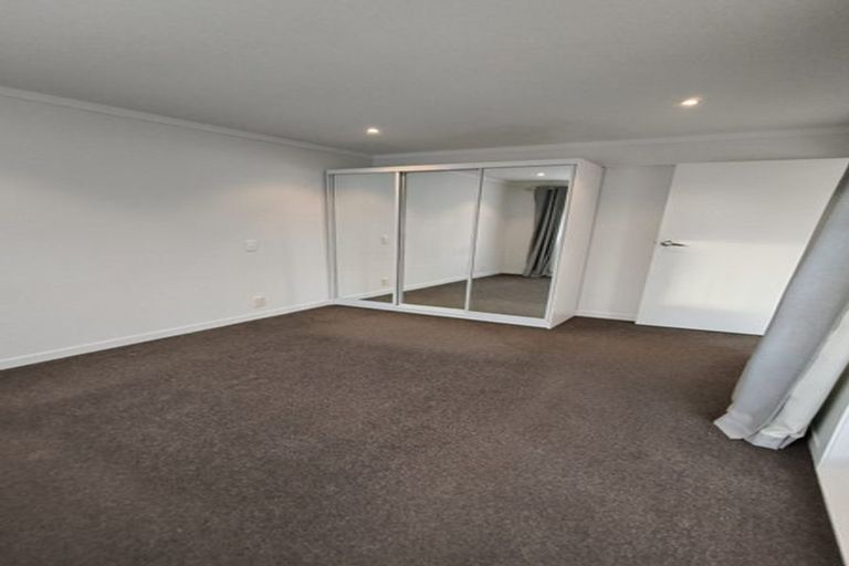 Photo of property in 12 Tindalls Bay Road, Tindalls Beach, Whangaparaoa, 0930