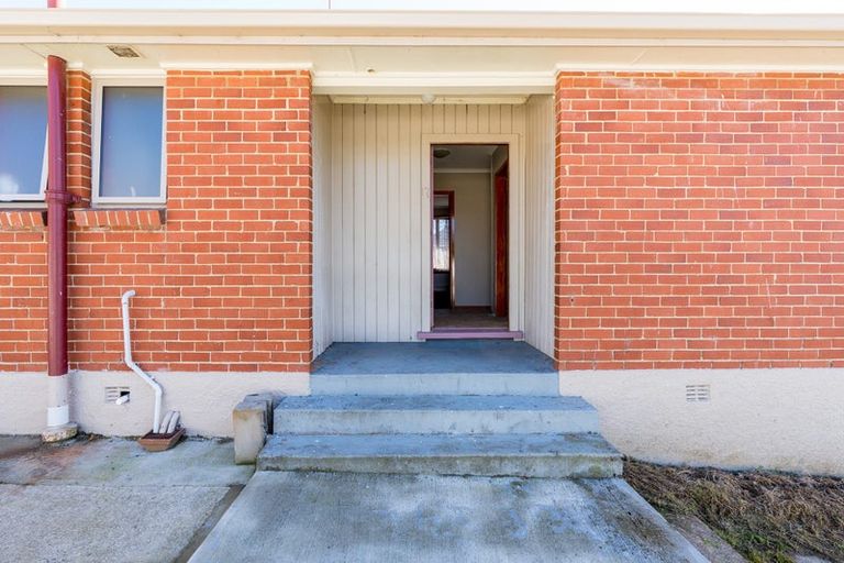 Photo of property in 17 Glenelg Street, Bradford, Dunedin, 9011