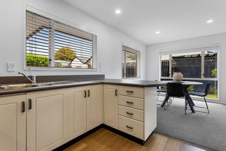 Photo of property in 238 Harewood Road, Bishopdale, Christchurch, 8053