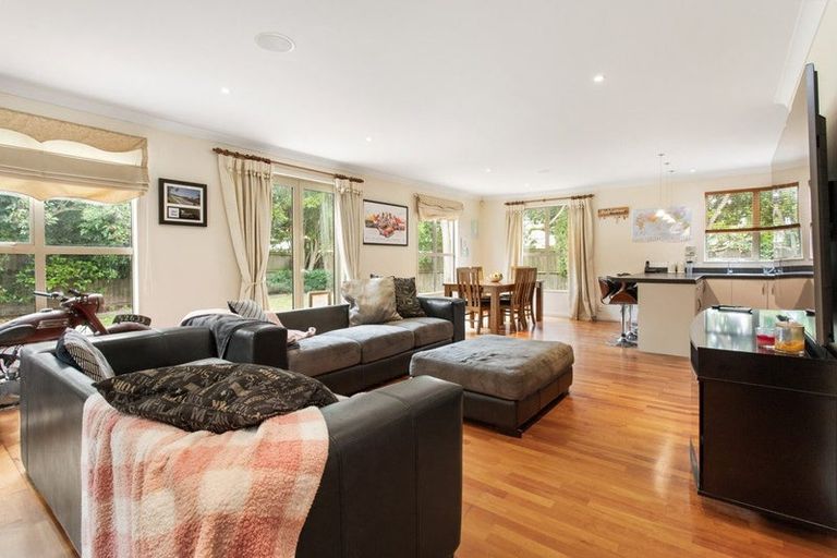 Photo of property in 15 Jasper Place, Northwood, Christchurch, 8051