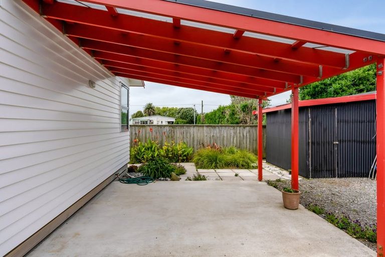Photo of property in 15 Tasman Street, Opunake, 4616