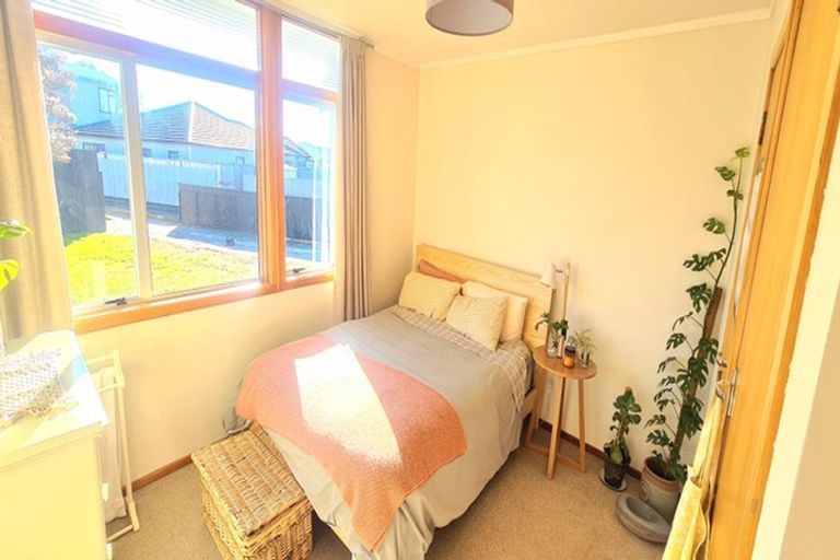 Photo of property in 90 King Street, Taradale, Napier, 4112