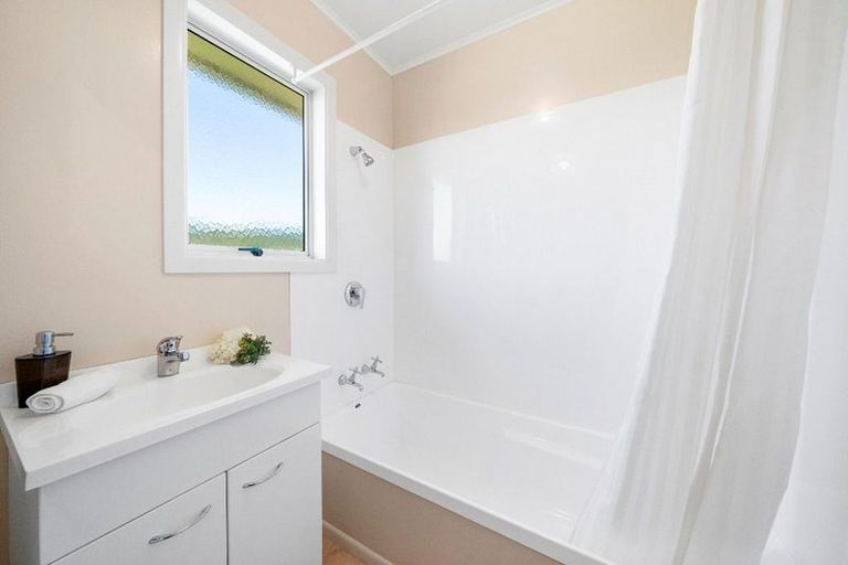 Photo of property in 40 Norfolk Street, Wainuiomata, Lower Hutt, 5014