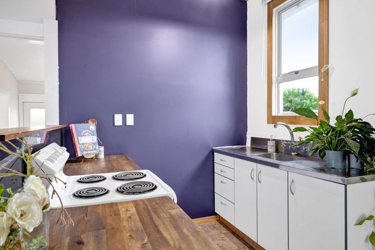 Photo of property in 81 Manawapou Road, Hawera, 4610