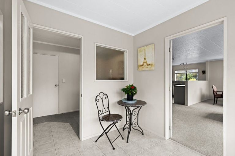 Photo of property in 4 Padfield Place, Havelock North, 4130