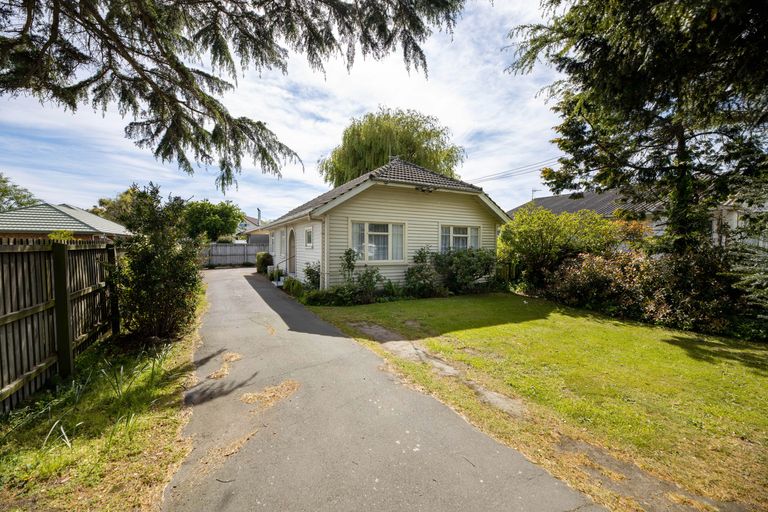 Photo of property in 395 Linwood Avenue, Bromley, Christchurch, 8062