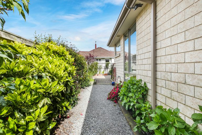 Photo of property in 2/173 Cashmere Road, Hoon Hay, Christchurch, 8025