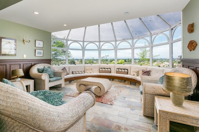 Photo of property in 12 Ewan Place, Taradale, Napier, 4112