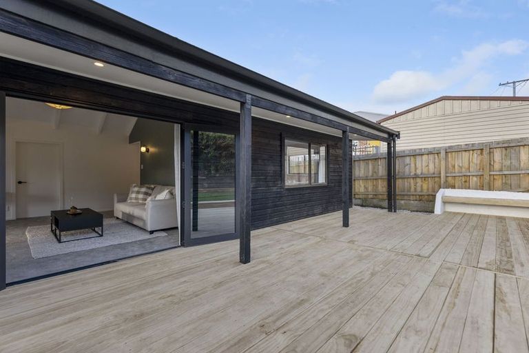 Photo of property in 24 Cooper Street, Mornington, Dunedin, 9011