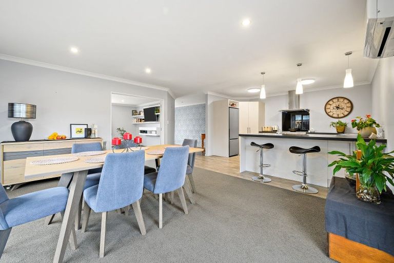 Photo of property in 4 Franklin Drive, Rangiora, 7400