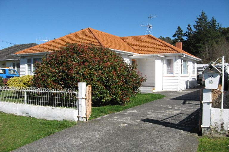Photo of property in 30 Dover Road, Wainuiomata, Lower Hutt, 5014