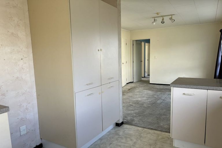 Photo of property in 23 Jasmine Grove, Maungaraki, Lower Hutt, 5010