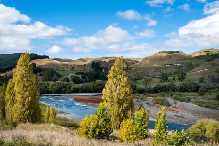 Photo of property in 71 Matangi Road, Tuki Tuki, Havelock North, 4294