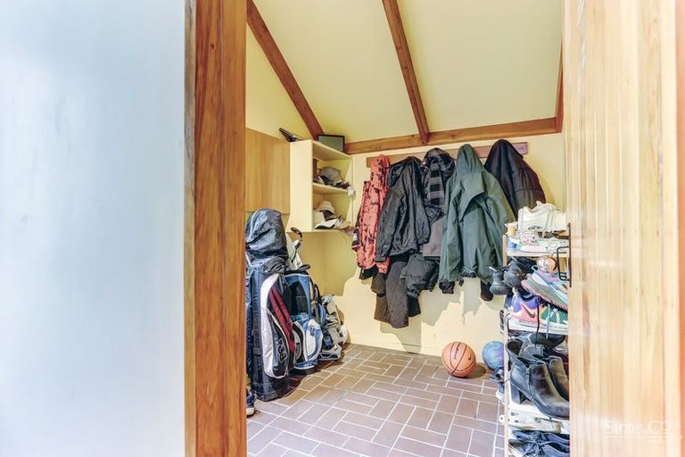 Photo of property in 235 No 2 Line, Okoia, Whanganui, 4572