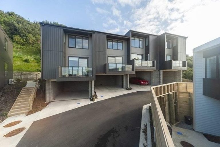 Photo of property in 52 High Street, Island Bay, Wellington, 6023