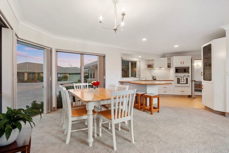Photo of property in 24 Santa Monica Drive, Papamoa Beach, Papamoa, 3118