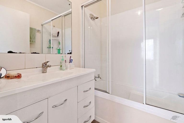Photo of property in 55 Pooks Road, Ranui, Auckland, 0612