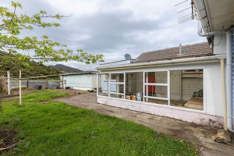 Photo of property in 73 Richmond Street, Cobden, Greymouth, 7802