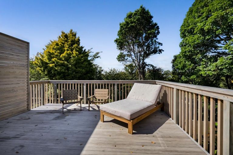 Photo of property in 17d Manu Crescent, Upper Vogeltown, New Plymouth, 4310