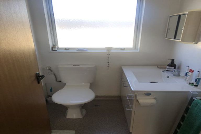 Photo of property in 74f1 Freyberg Street, Lyall Bay, Wellington, 6022