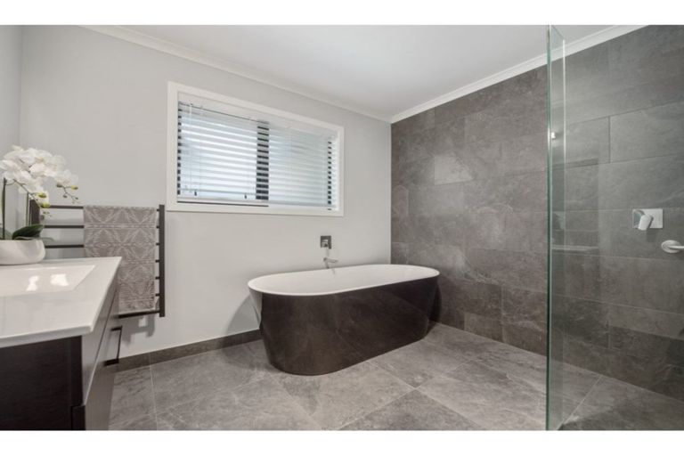 Photo of property in 4 Mary Place, Pyes Pa, Tauranga, 3112