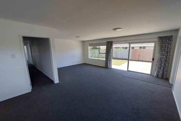 Photo of property in 5b Purakanui Place, Northwood, Christchurch, 8051