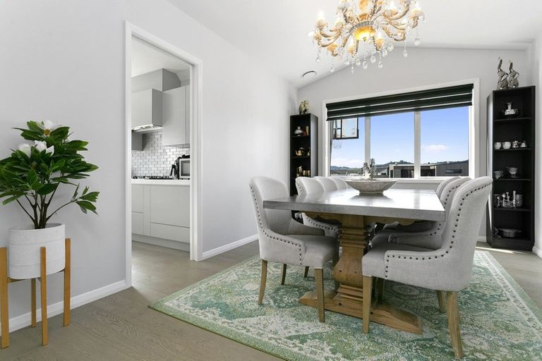 Photo of property in 19 Mike Smith Drive, Cambridge, 3434