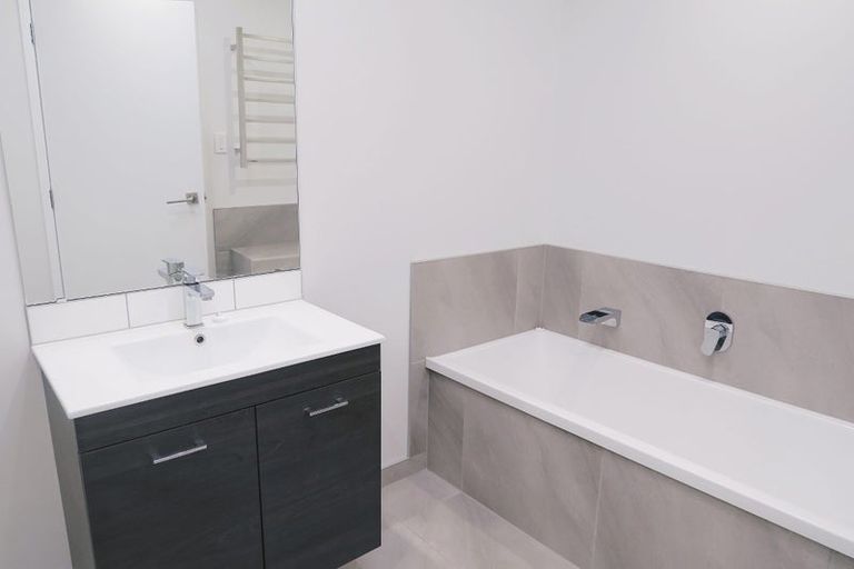 Photo of property in 24 Spotted Dove Road, Hobsonville, Auckland, 0616