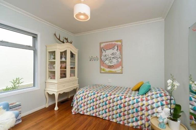 Photo of property in 59 Highbury Road, Highbury, Wellington, 6012