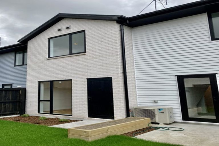 Photo of property in 5 Koral Lane, Broomfield, Christchurch, 8042