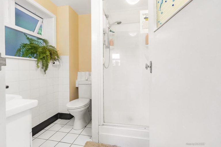 Photo of property in Parkland Flats, 51u6 Adams Terrace, Kelburn, Wellington, 6021