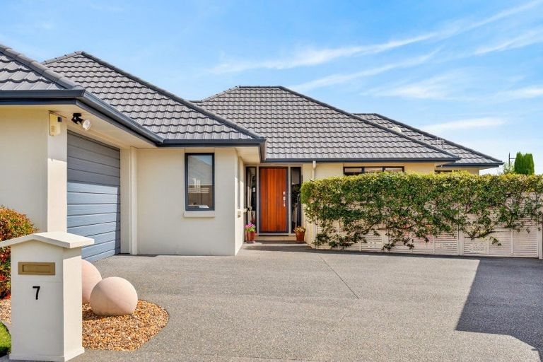 Photo of property in 7 Brooklands Drive, Havelock North, 4130