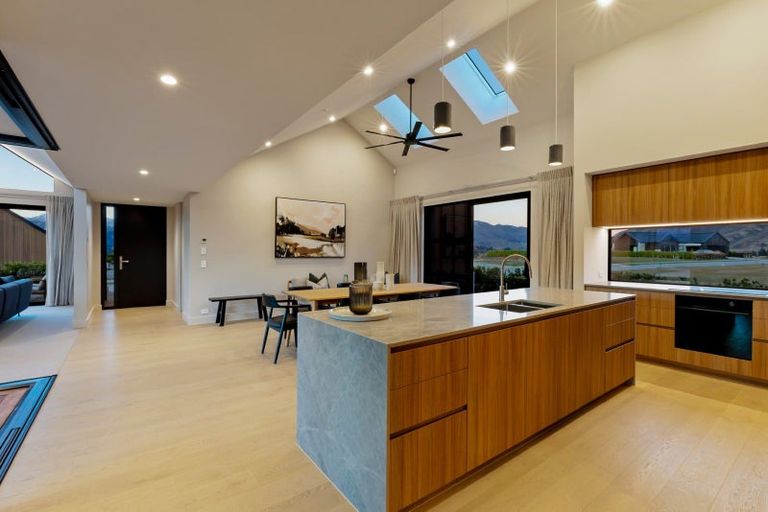 Photo of property in Kawarau Heights, 71 Kawarau Heights Boulevard, Lake Hayes, Queenstown, 9304