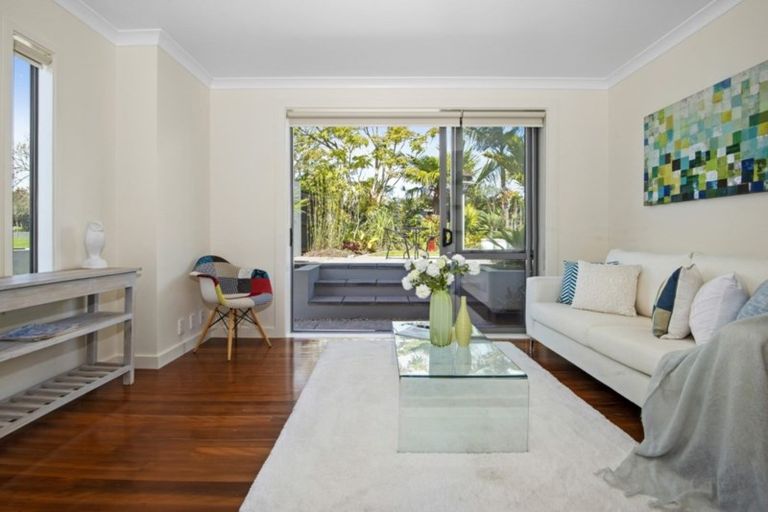 Photo of property in 1/7 Pinero Place, Bucklands Beach, Auckland, 2014