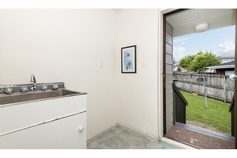 Photo of property in 1/1 Meadowvale Avenue, Forrest Hill, Auckland, 0620