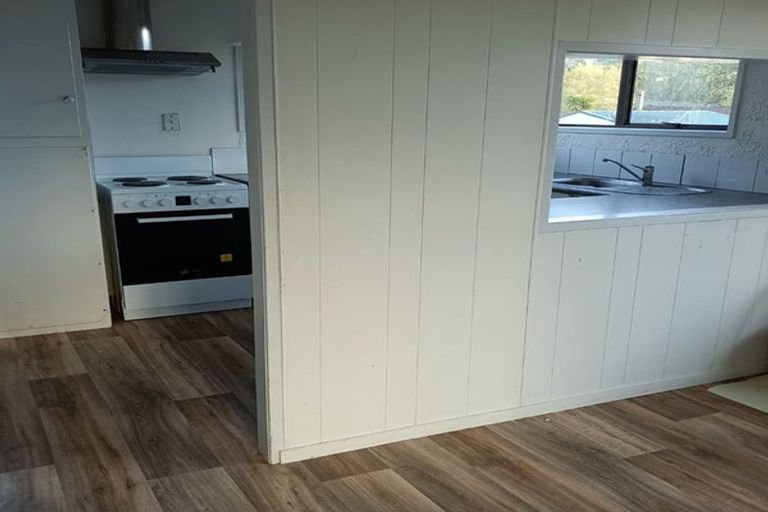 Photo of property in 10 Elvira Place, Ranui, Auckland, 0612