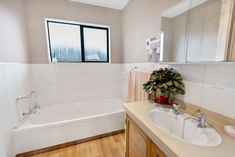 Photo of property in 25a Larch Street, Victoria, Rotorua, 3010