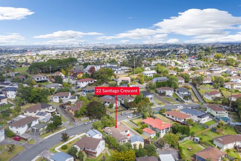 Photo of property in 22 Santiago Crescent, Unsworth Heights, Auckland, 0632