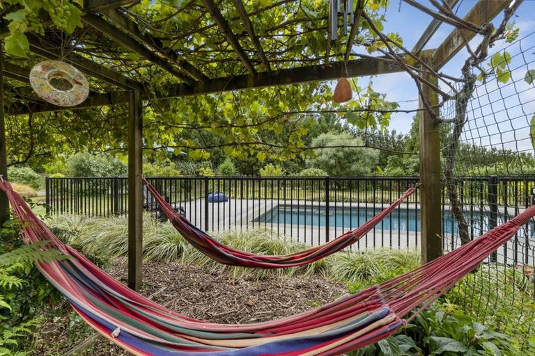 Photo of property in 1096 Egmont Road, Egmont Village, New Plymouth, 4372