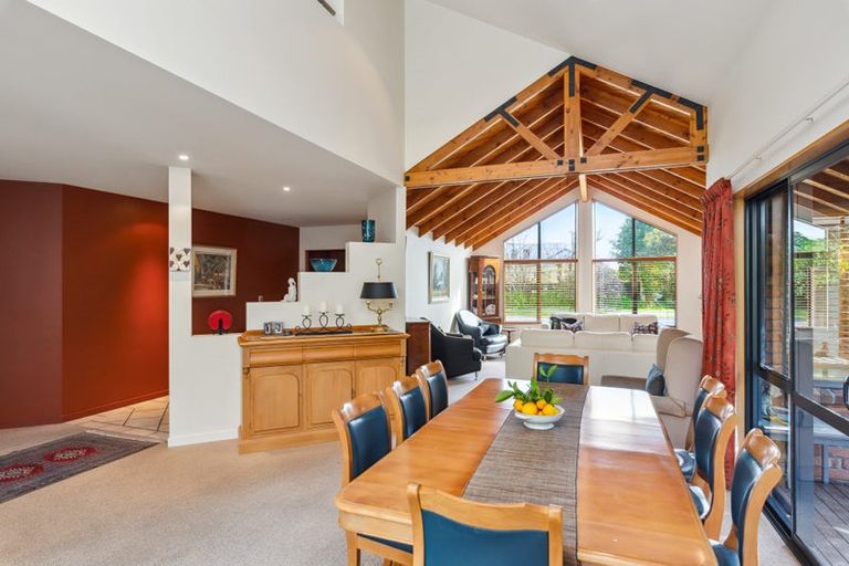 Photo of property in 11 Karu Crescent, Waikanae, 5036