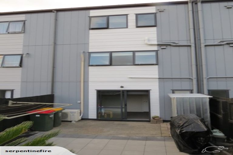 Photo of property in 26 Kevale Place, Manurewa, Auckland, 2102