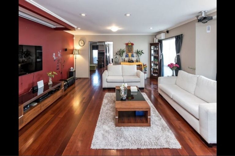 Photo of property in 6 Dione Place, Flat Bush, Auckland, 2016