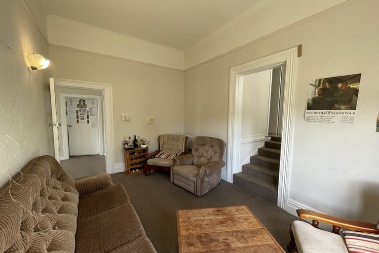 Photo of property in 28 Maarama Crescent, Aro Valley, Wellington, 6021