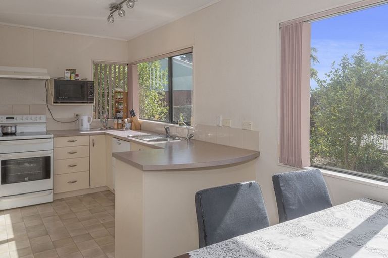 Photo of property in 5 Greenview Way, Te Kamo, Whangarei, 0112