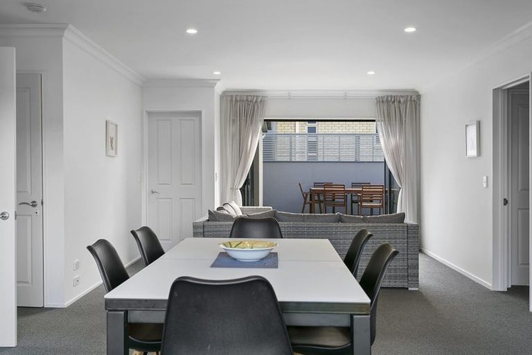 Photo of property in 94 Harvey Street, Waipahihi, Taupo, 3330