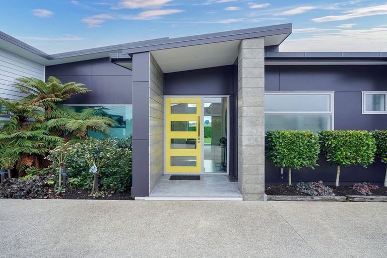 Photo of property in 11 Majestic Chance, Seaward Bush, Invercargill, 9812